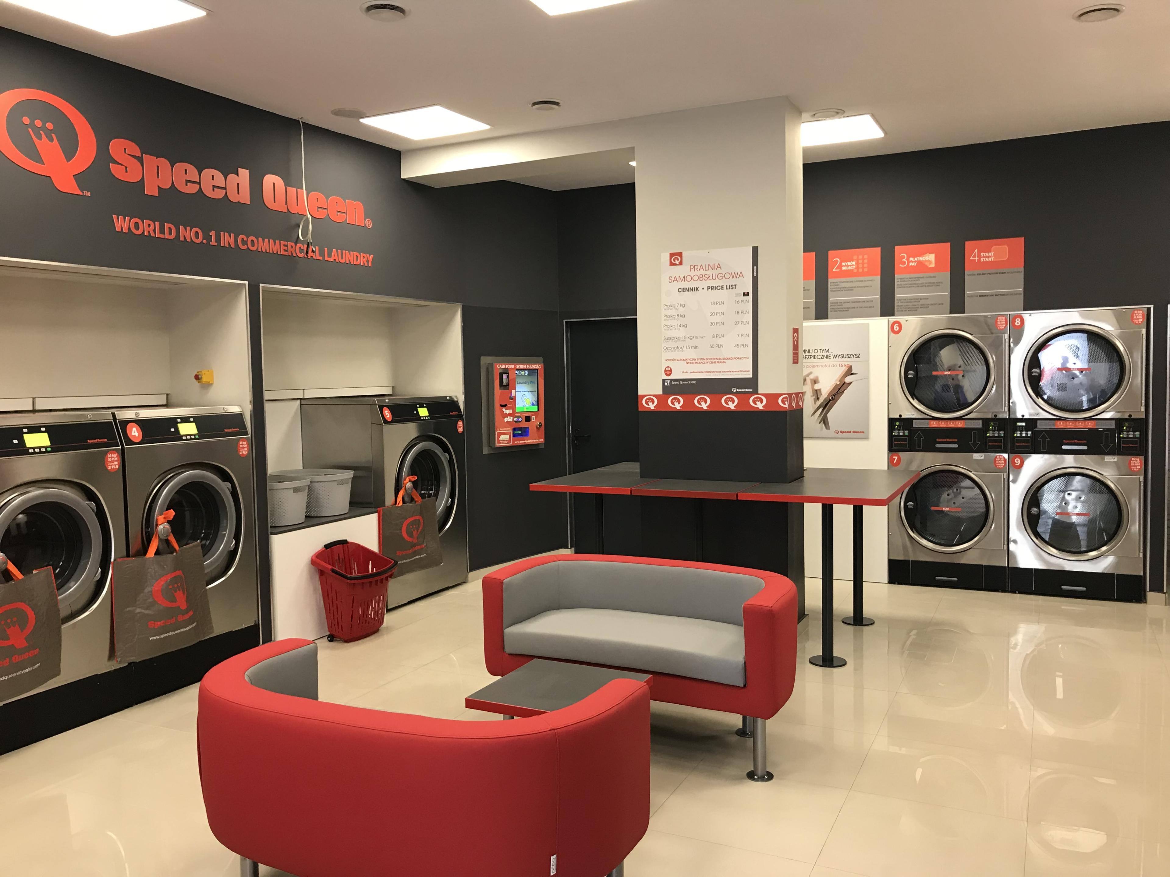 Poczekalnia - ul. Szlak/Pawia