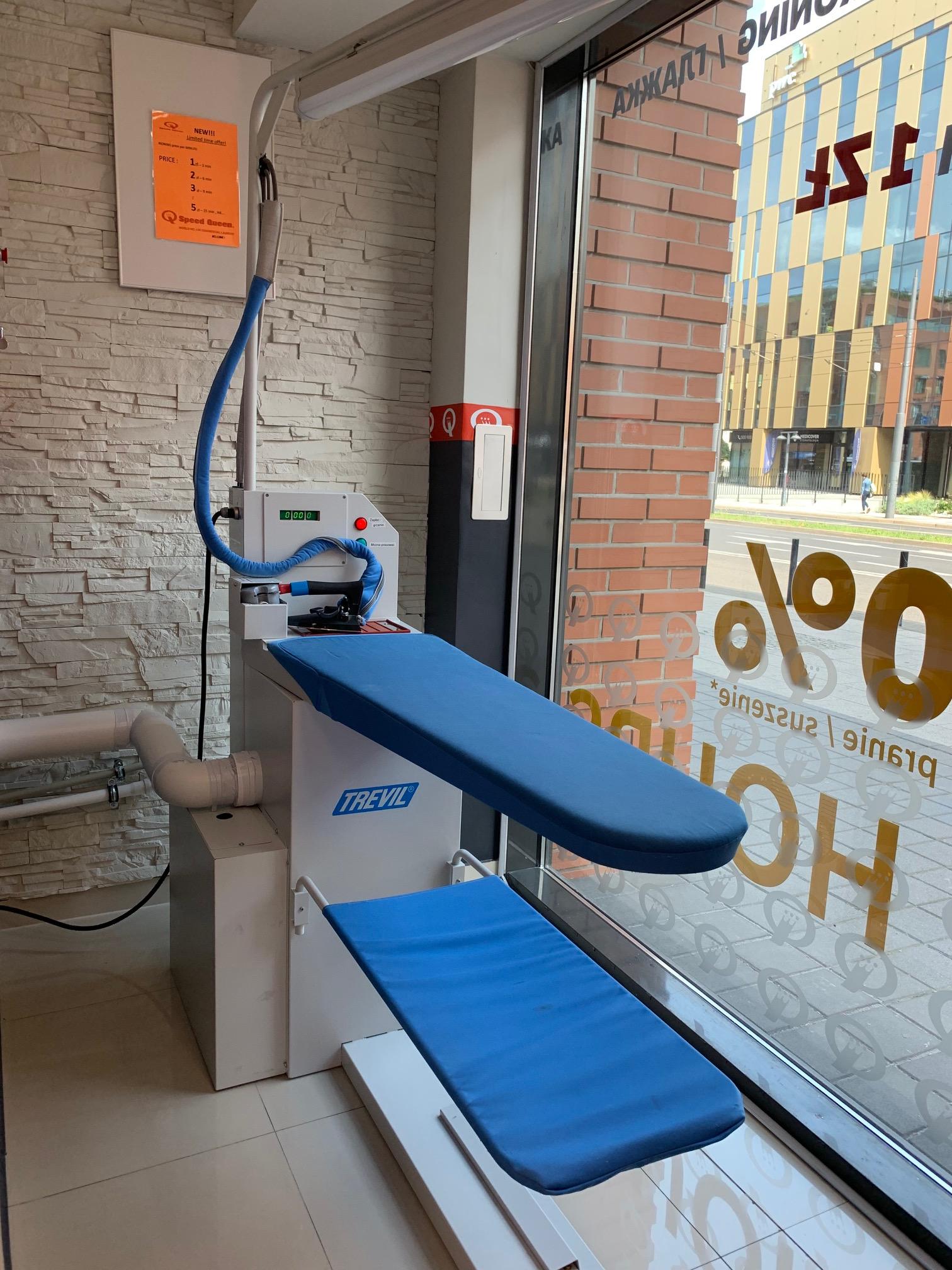 Stół do prasowania - ul. Szlak/Pawia